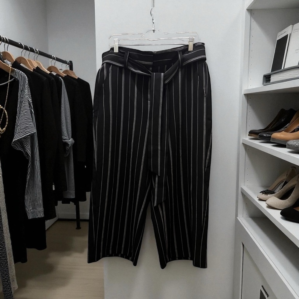 🥂Apt 9 Striped Women’s Pants wide Leg Cropped Mid Rise🥂